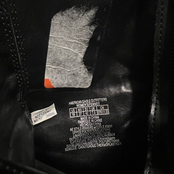 AMERICAN EAGLE OUTFITTERS VELVET BLACK BOOTIES - Picture 11 of 11